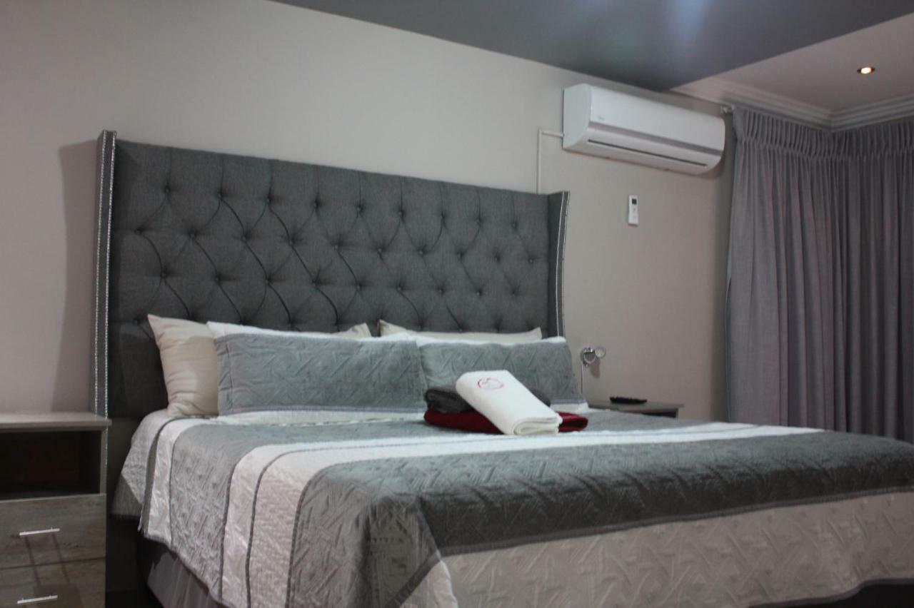 On Hill Lodge Bloemfontein Exterior photo